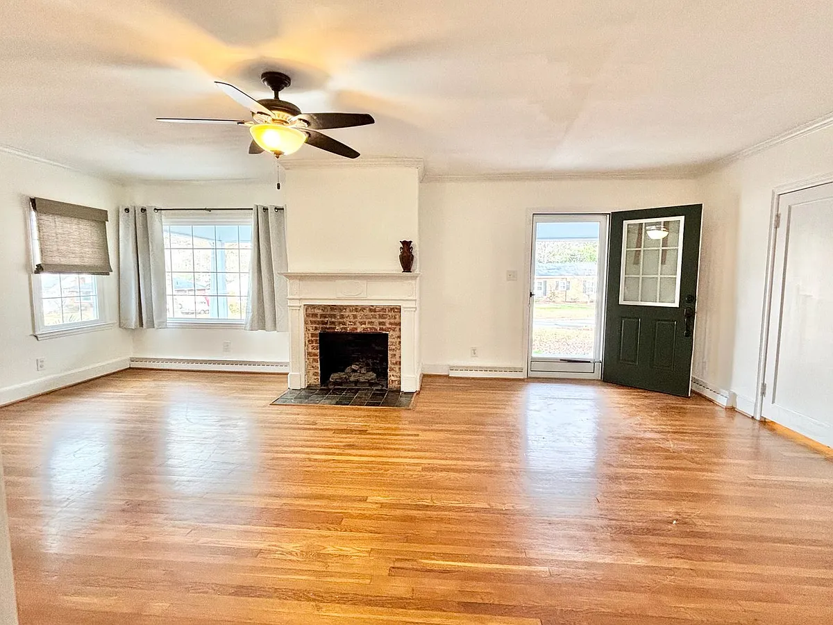 Building Photo - 617 Gatewood Ave