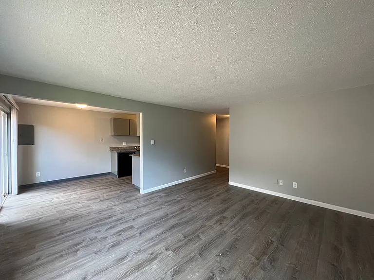 621 NE 162nd Ave #1-22 — Photo 9