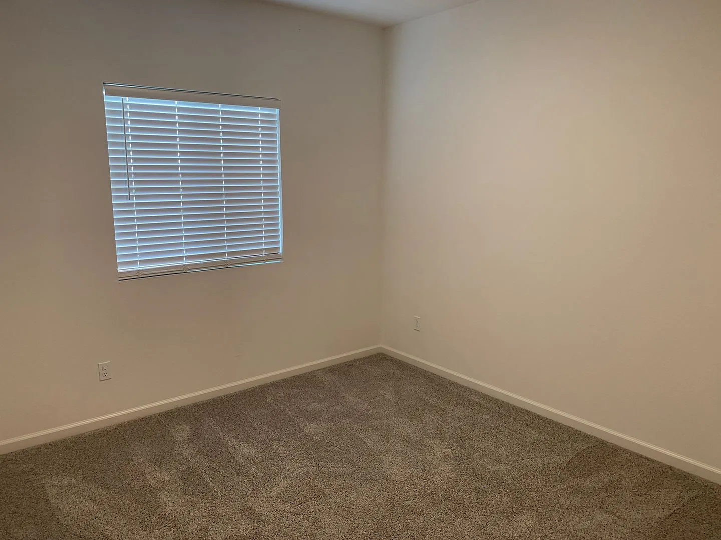 Charming One Bedroom & Bath & Kitchen ADU Located In The Heart Of Patterson, Ca! — Photo 4