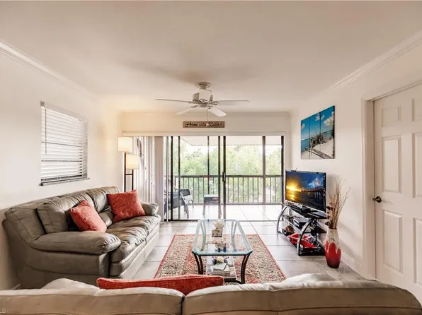 600 Neapolitan Way 454, Naples, FL 34103