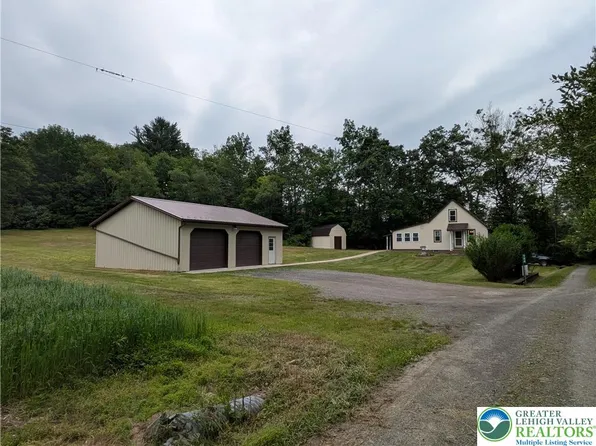 124 Sterling Valley Rd, Kunkletown, PA 18058