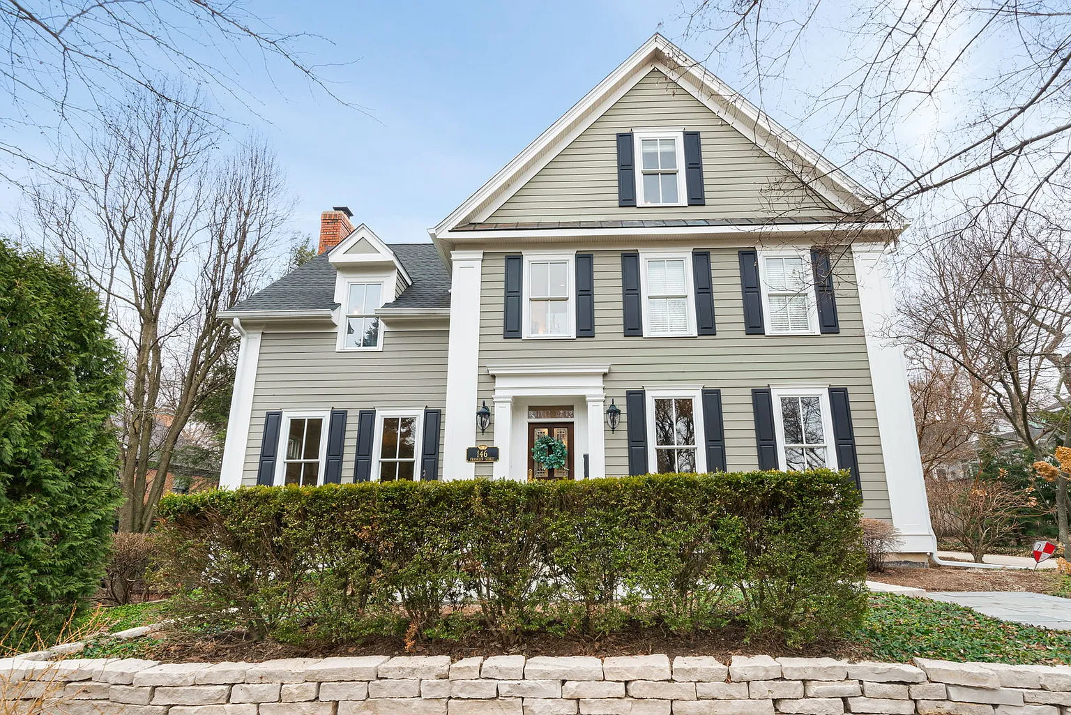 146 Franklin St photo 1