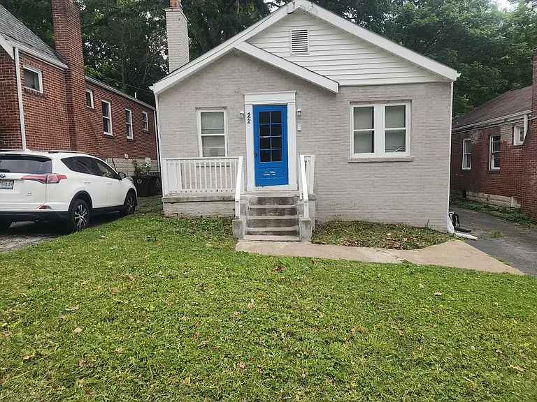 22 N Harvey Ave — Photo 1