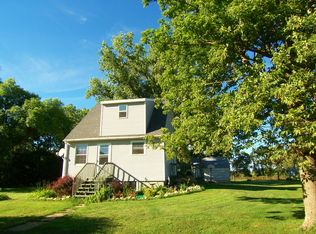 47402 219th St, Brookings, SD 57006