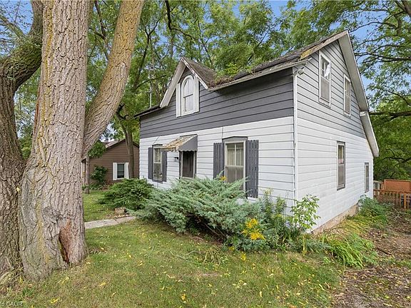 3rd image of 53 Capron St