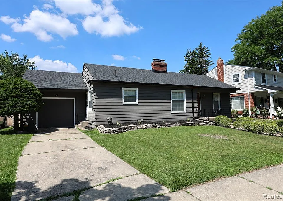 4121 Seminole Dr