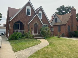 1519 Bunts Rd, Lakewood, OH 44107