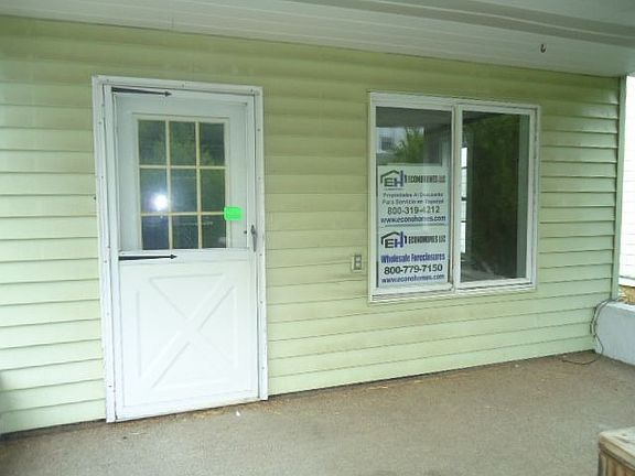 3rd image of 44 Parker St