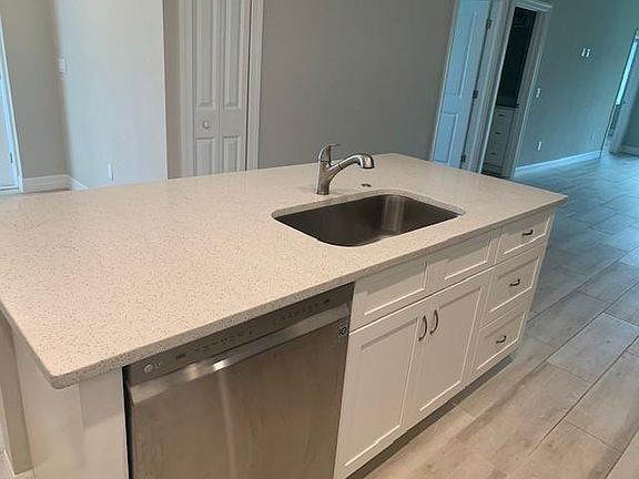 3rd image of 1176 Lake McGregor Dr