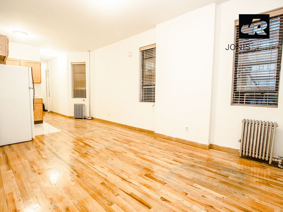 2nd image of 403 E 69th St APT 4E