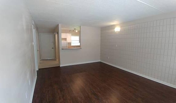 2nd image of 302 N Hubert Ave APT 114