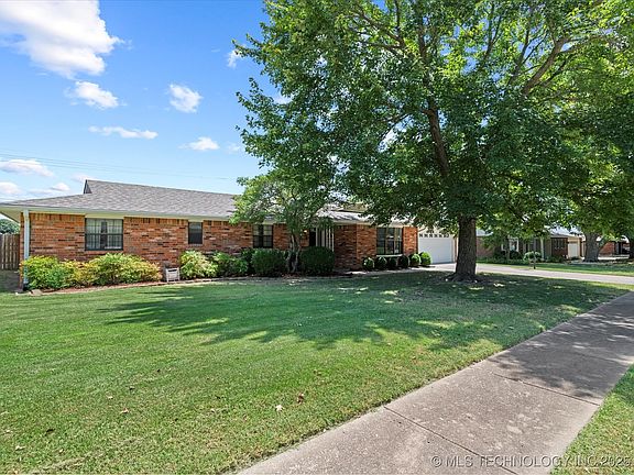 2nd image of 1532 Whitney Ln