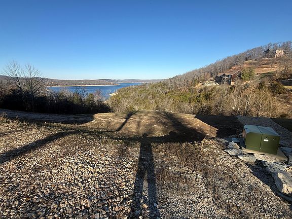 3rd image of 000 Bayview Trail