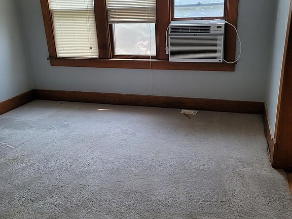 5th image of 1460 Washington St