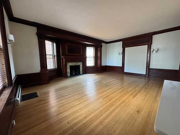4th image of 282 Summer St APT 2