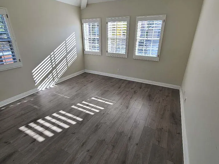 17 Halsey Ave — Photo 13