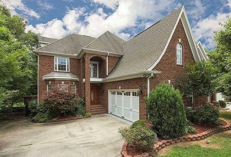 1st image of 312 Hickory Springs Dr SE