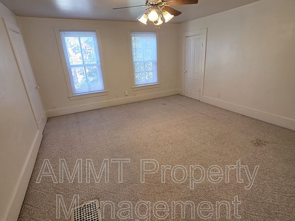 2nd image of 860 10th St #2
