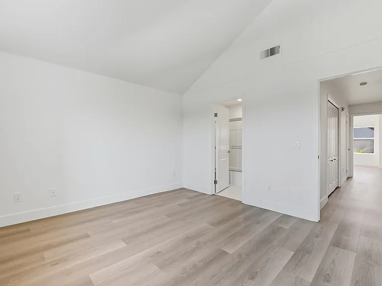 Stevens Creek Villas — Photo 36