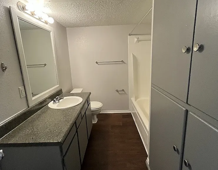 Juniper Springs Apartments — Photo 43