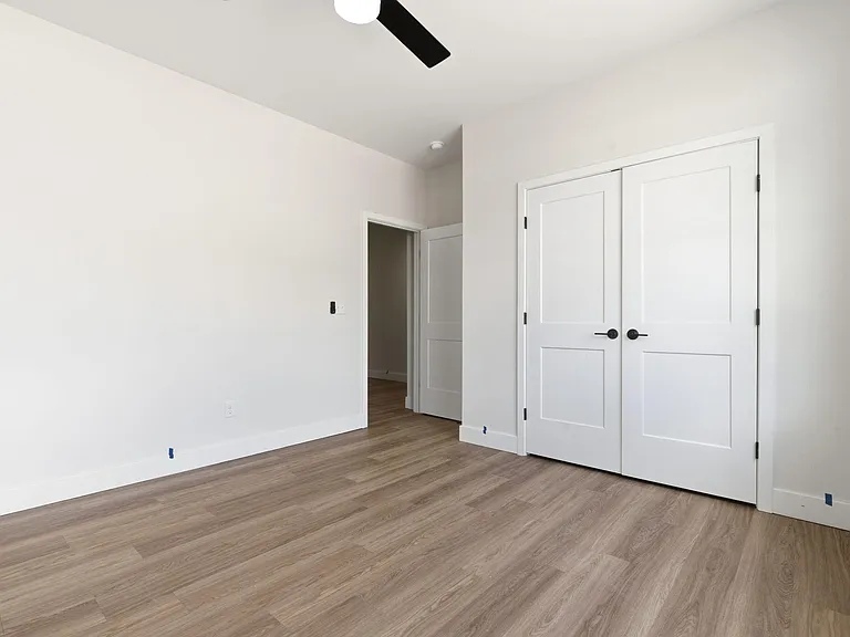 2331 E Olde Ivy St — Photo 22