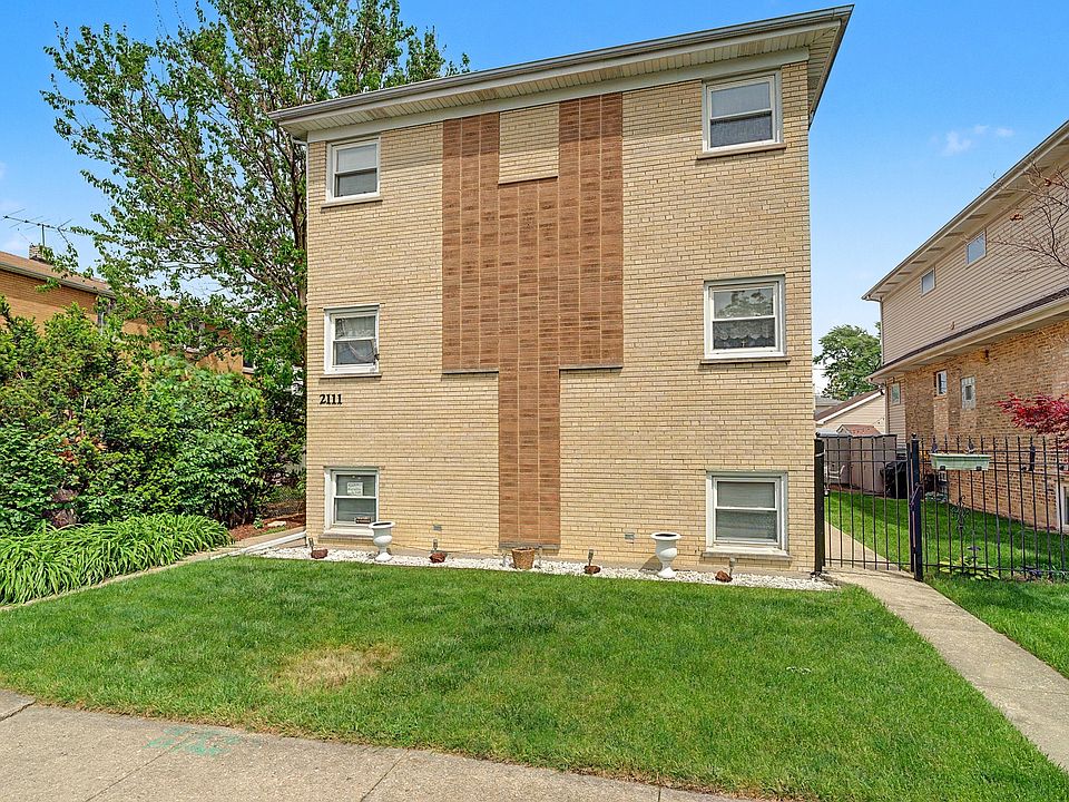 1st image of 2111 N 75th Ave APT 1E