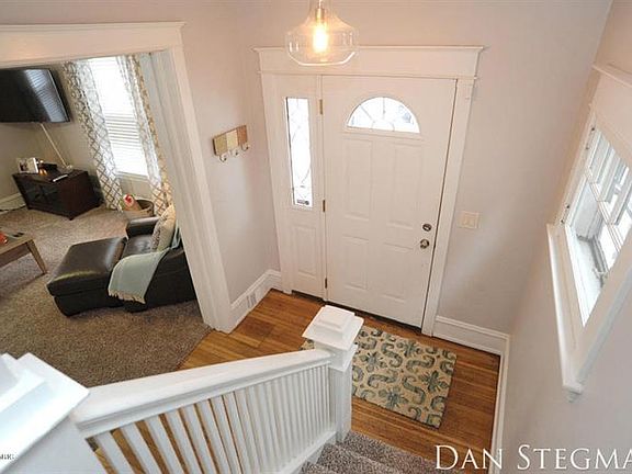 2nd image of 1659 Coit Ave NE