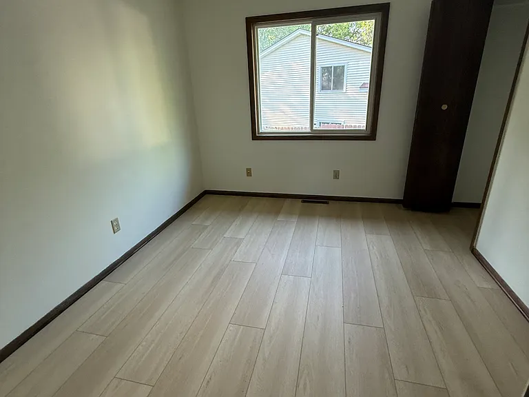 7539 Humboldt Cir N — Photo 9