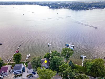 11540 E Shore Dr, Whitmore Lake, MI, 48189