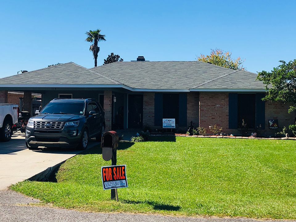 1st image of 114 Pebble Beach Dr