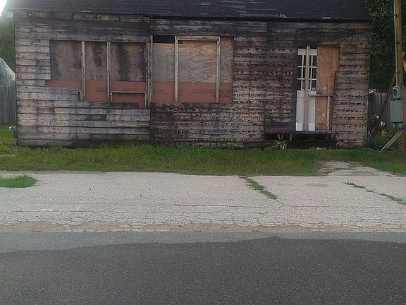 2nd image of 4 Park St