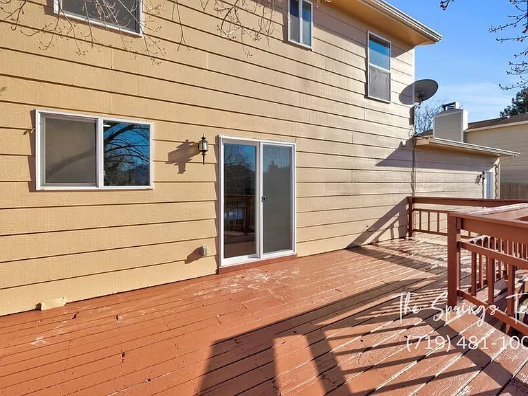 6460 Bugle Dr — Photo 46
