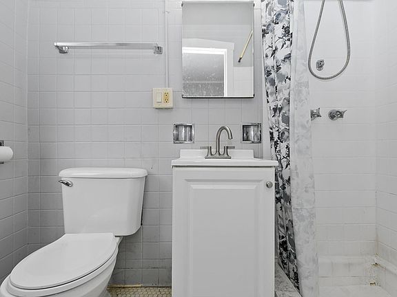 2nd image of 2253-59 W 111th St #22573S