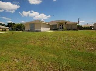 417 NE 23rd Pl, Cape Coral, FL 33909