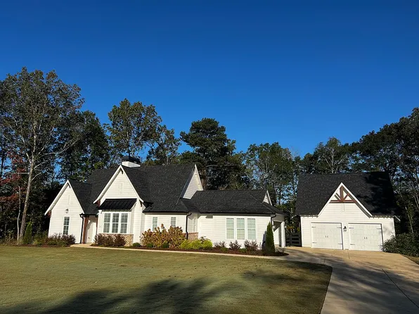 305 Stonewood Trl, Springville, AL 35146