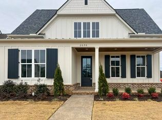 2070 Greenbrier Lakes Blvd N, Piperton, TN 38017