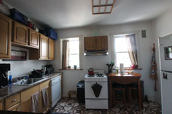 Rented by Bedford 6 Real Estate | media 6