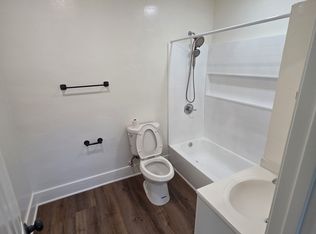 1008 S Highland Ave, Fullerton, CA 92832