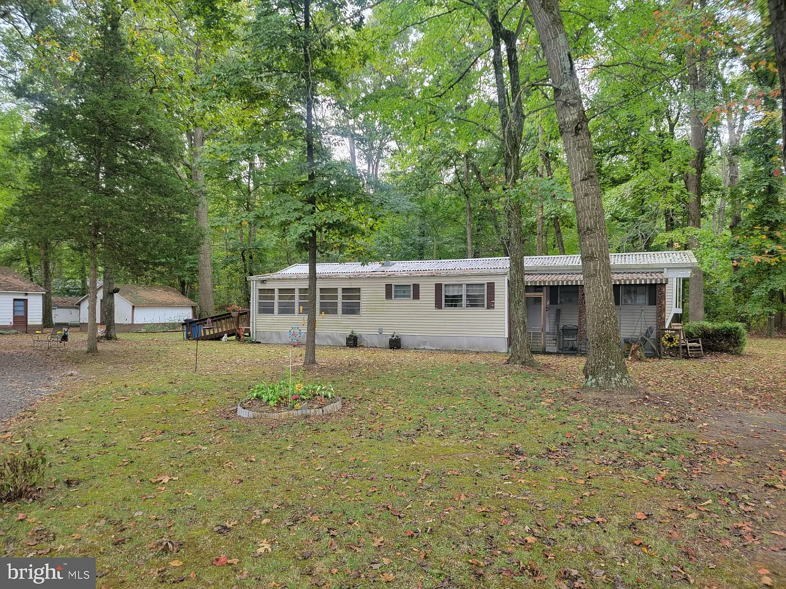 625 Blue Heron Rd photo 1