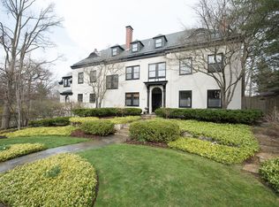 605 Arbor Vitae Rd, Winnetka, IL 60093