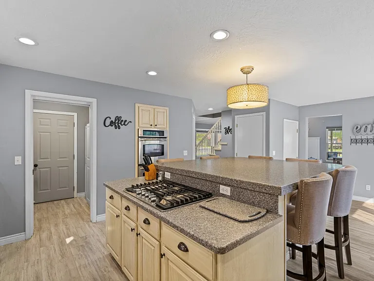 3200 N Wedgewood Loop — Photo 6