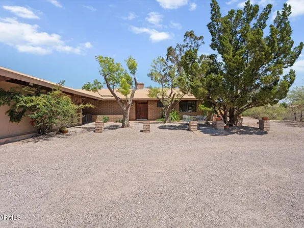 1700 W CAMINO Drive, Wickenburg, AZ 85390