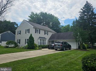 142 Fox Chase Dr, Delran, NJ 08075