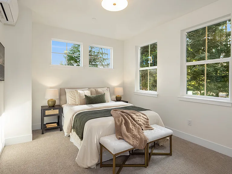 11810 NE 103rd Pl — Photo 13