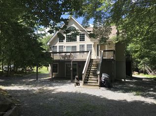 346 Brier Crest Rd, Blakeslee, PA 18610