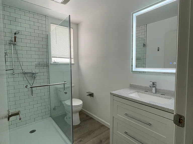 60 N Daisy Ave #2B — Photo 2