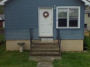 121 Elm Dr, Walkerton, IN