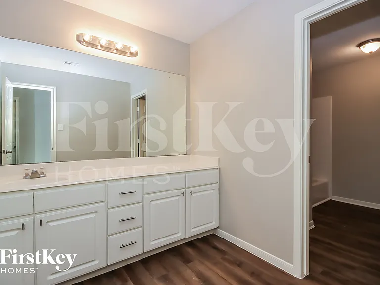 5619 Cinnamon Lake Dr — Photo 13