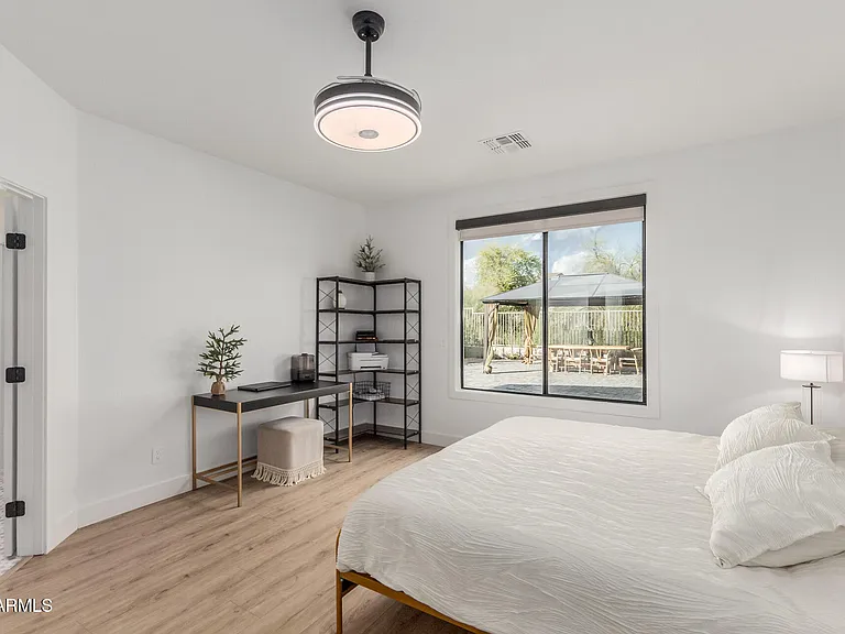 6404 W Black Hill Rd — Photo 16
