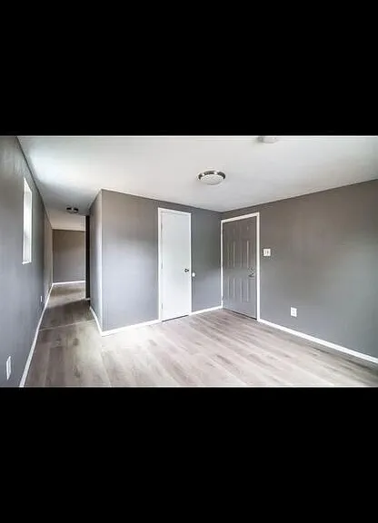 2005 22nd St #LO — Photo 2